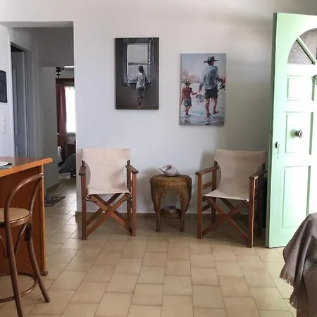 Celia Ferienhaus Adamantas (Milos)