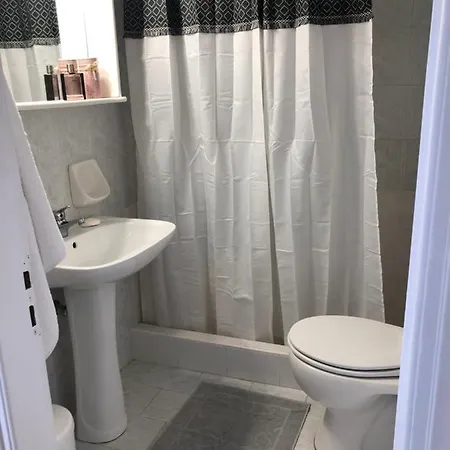 Celia * آداماس