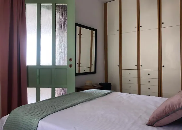 Celia Feriehus Adamantas